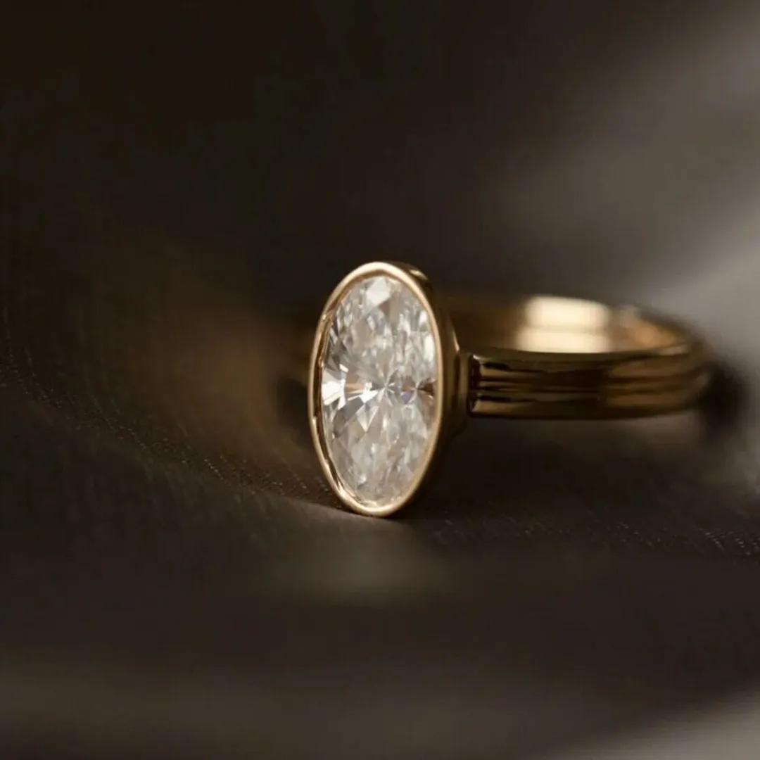 /public/photos/live/Elongated Oval Moissanite Promise Wedding Ring 705 (3).webp
